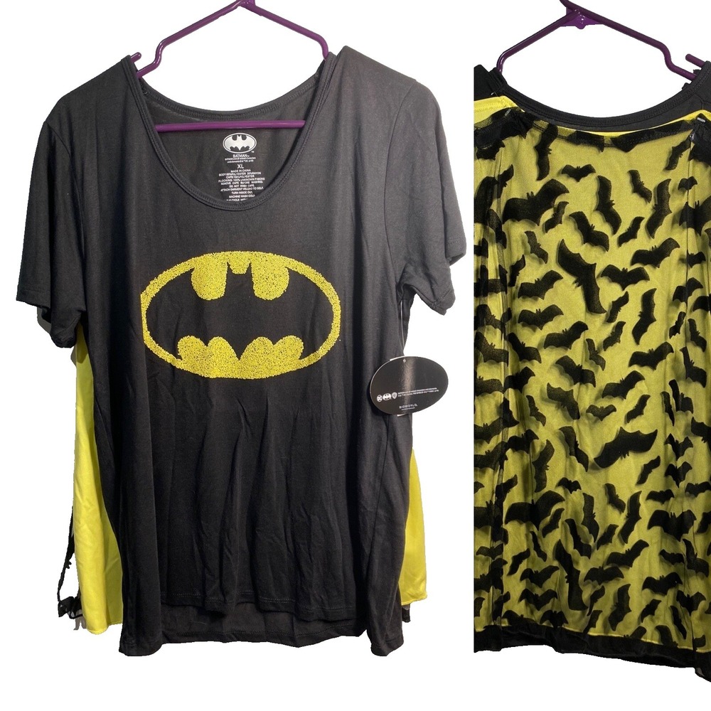 batman womens short sleeve shirt with 2 capes size XL‎ extra large 15 17